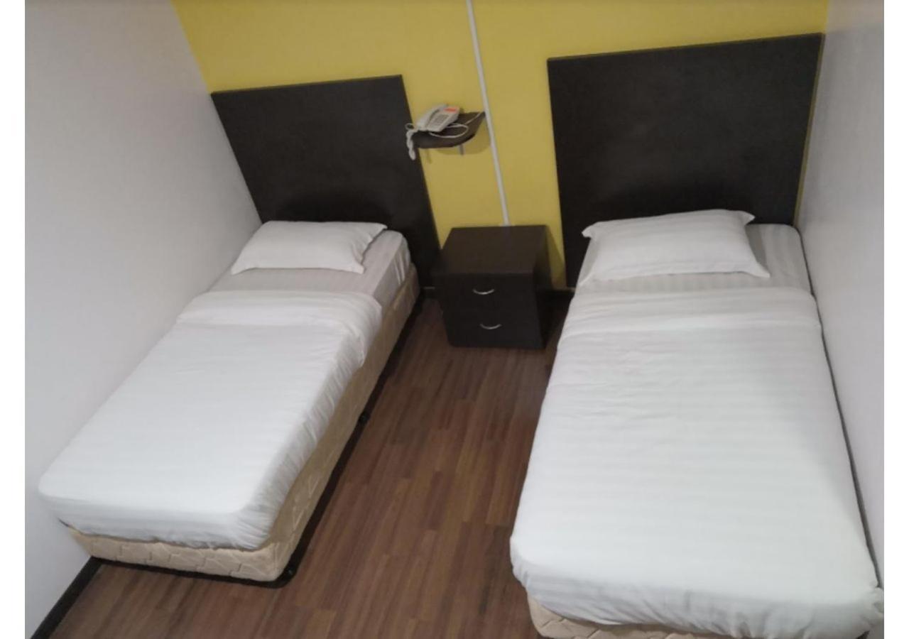 Sai Villa Hotel Near Klia & Klia2 Nilai Buitenkant foto