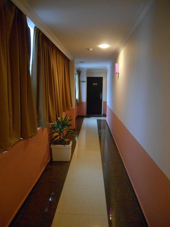 Sai Villa Hotel Near Klia & Klia2 Nilai Buitenkant foto