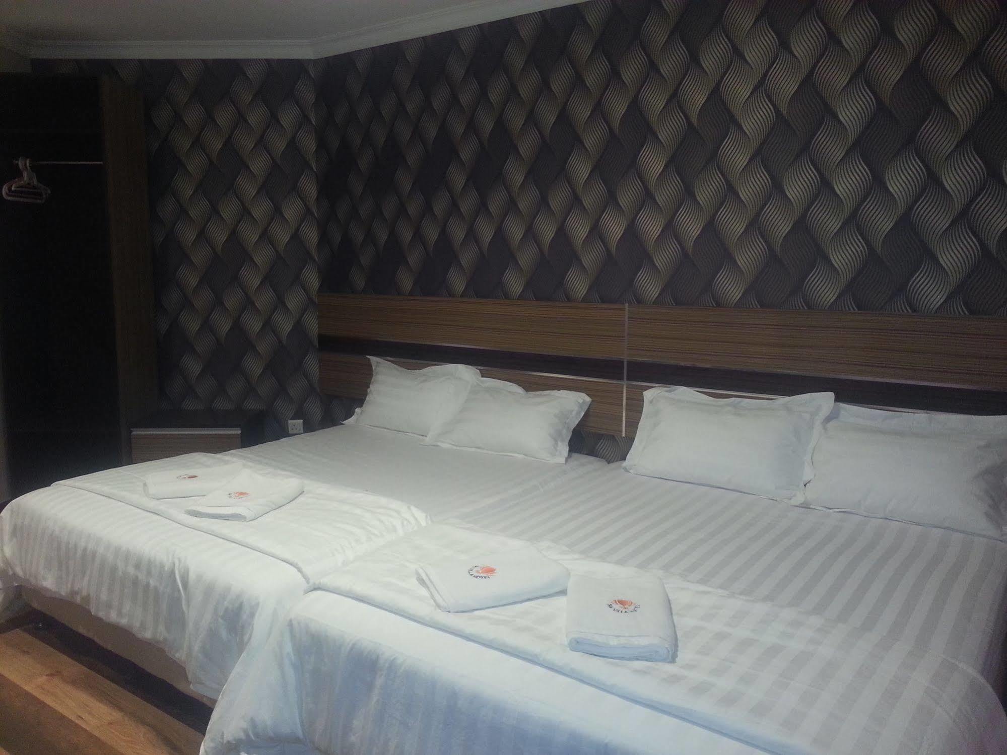 Sai Villa Hotel Near Klia & Klia2 Nilai Buitenkant foto